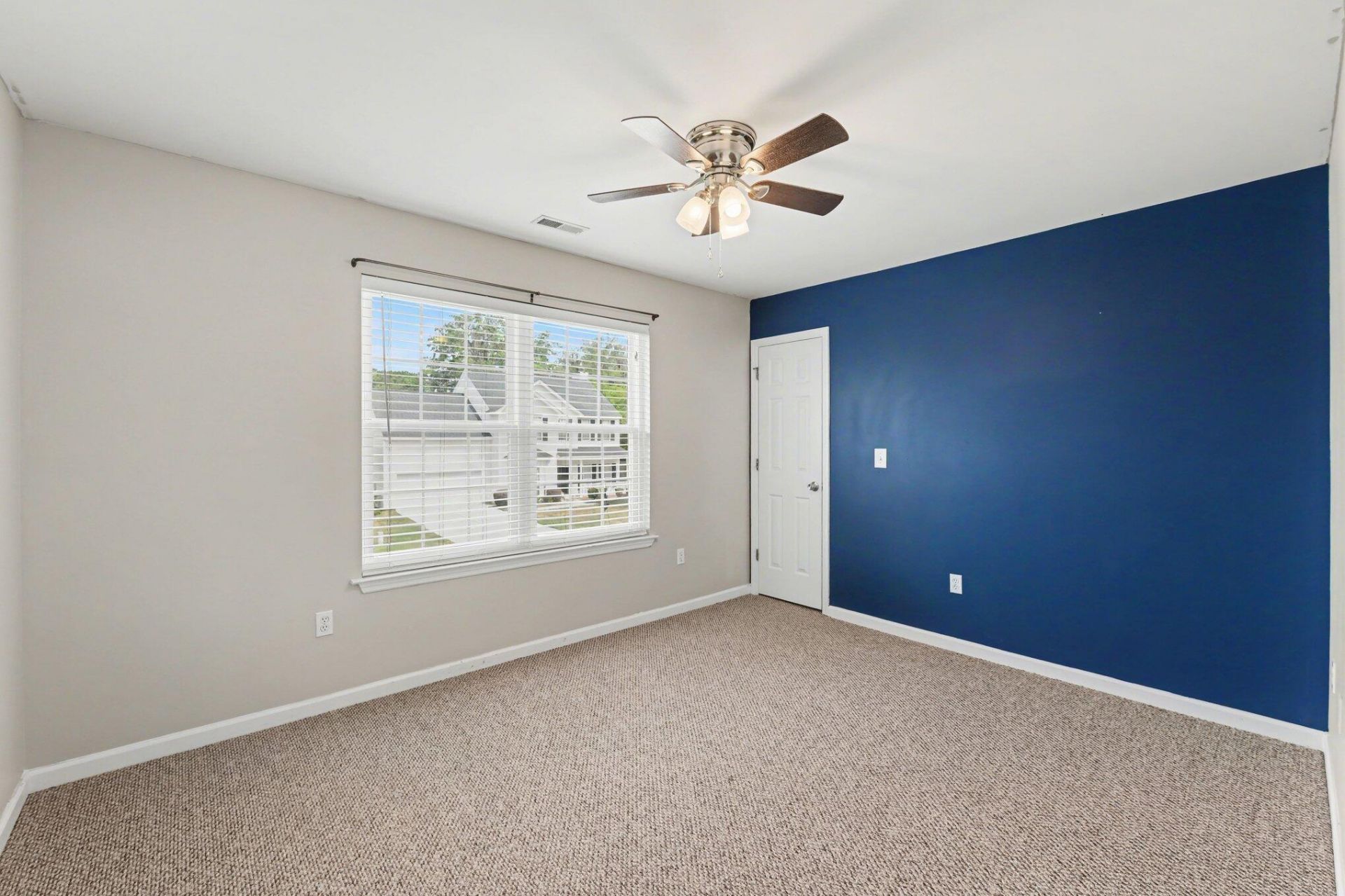 5400 Red Tip Lane Photo 41