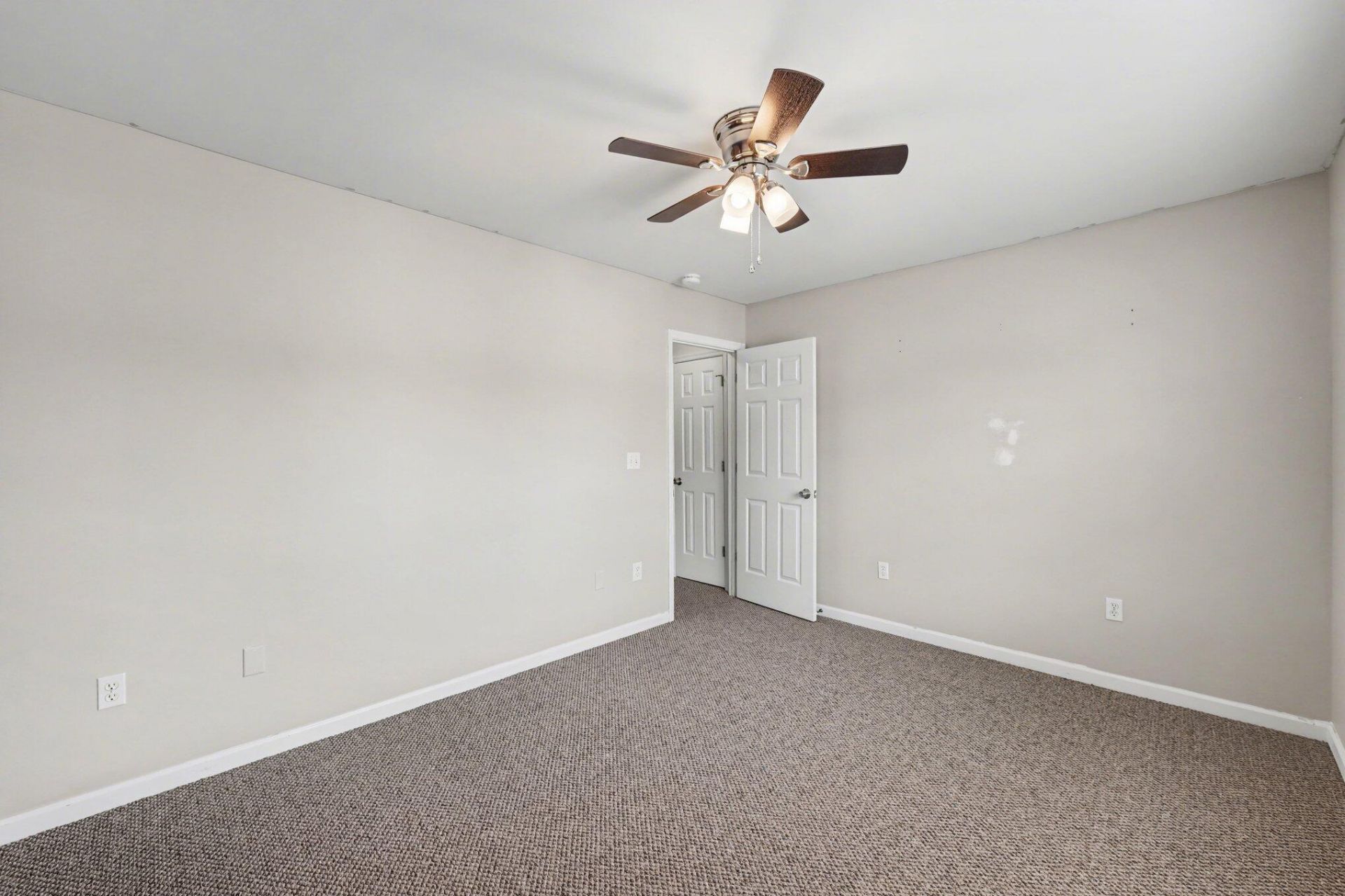 5400 Red Tip Lane Photo 43
