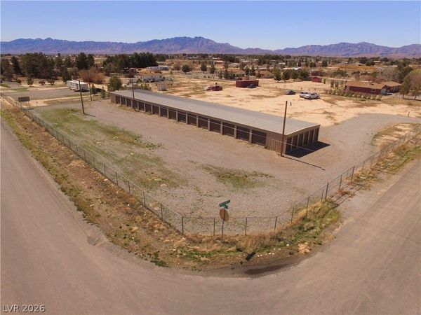 521 W Fairbanks Street , Pahrump, NV 89060