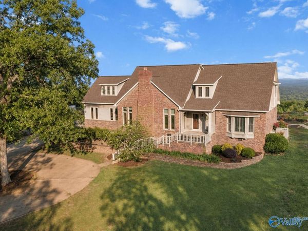 1501 Bellevue Drive, Gadsden, AL 35904