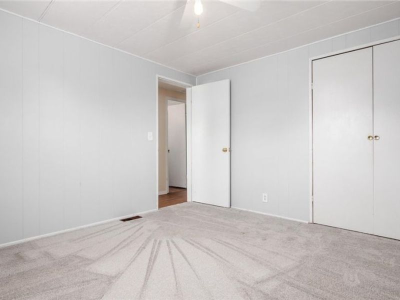 1146 Seborn Avenue , South Zanesville, OH 43701 Photo 18