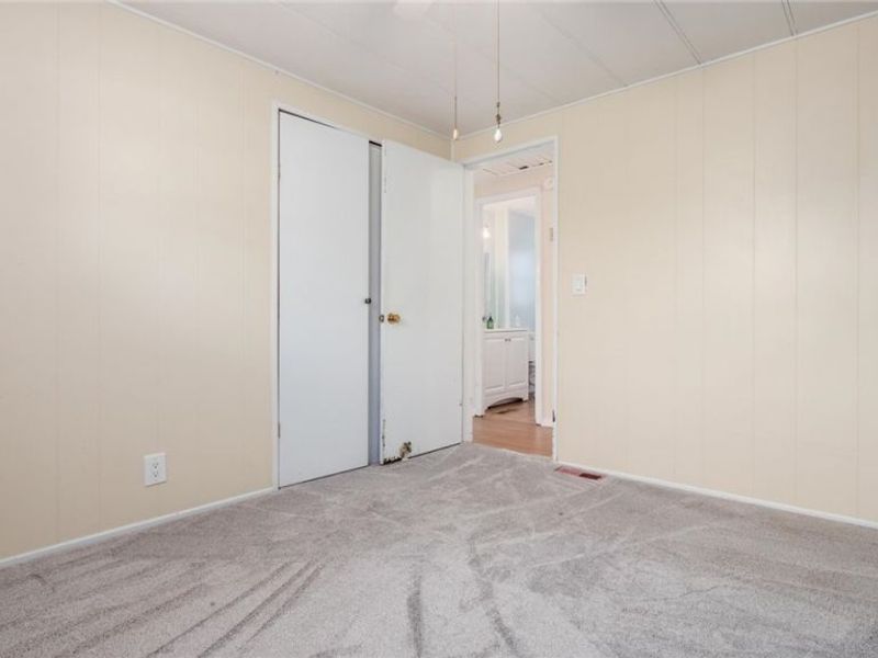 1146 Seborn Avenue , South Zanesville, OH 43701 Photo 23