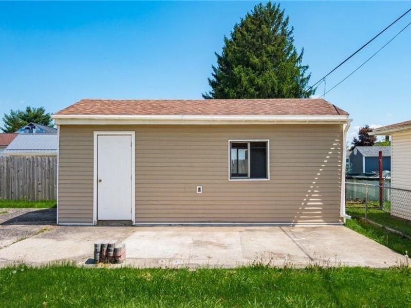 1146 Seborn Avenue , South Zanesville, OH 43701 Photo 27