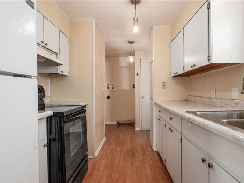 1146 Seborn Avenue , South Zanesville, OH 43701 Photo 7