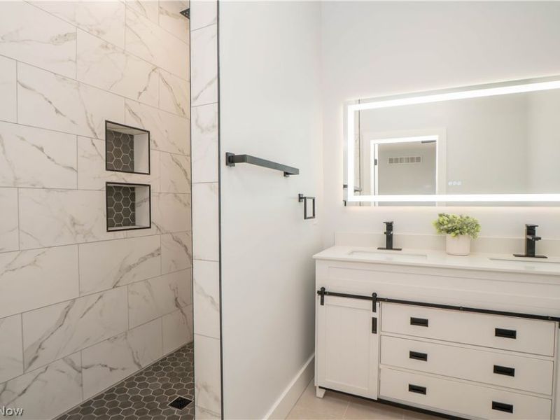 227 Madison Street , Ravenna, OH 44266 Photo 16