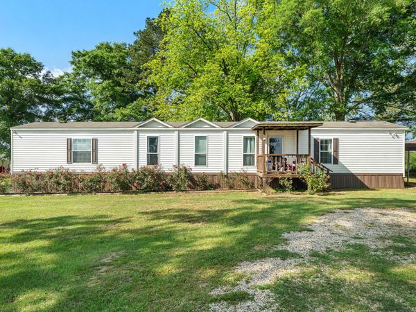 174 F McNeese, Bassfield, MS 39421