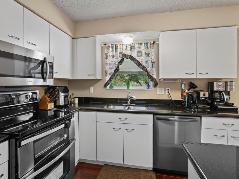 6488 Ridge Lake Court , Westerville, OH 43082 Photo 14