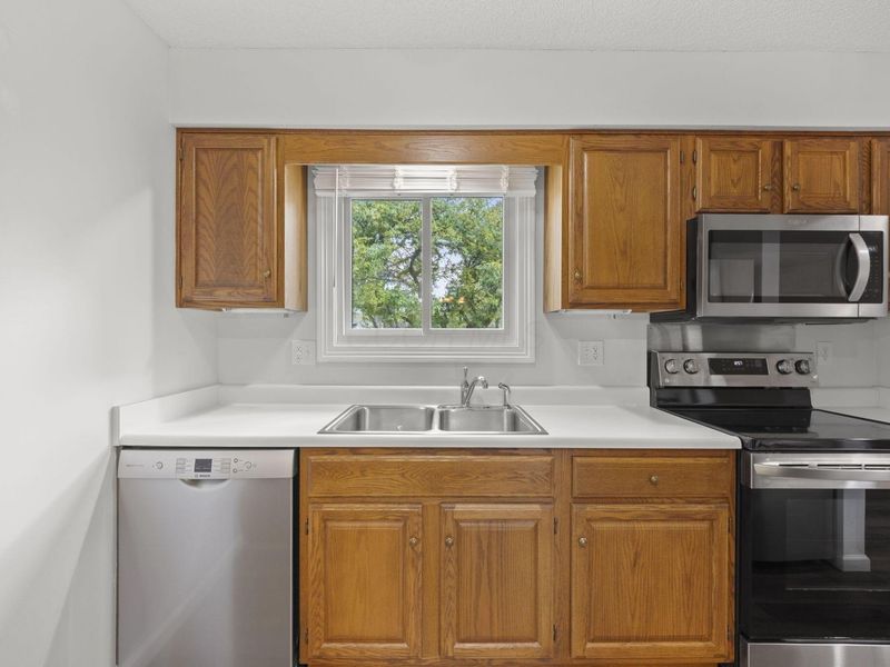6045 Arran Court, Dublin, OH 43017 Photo 7