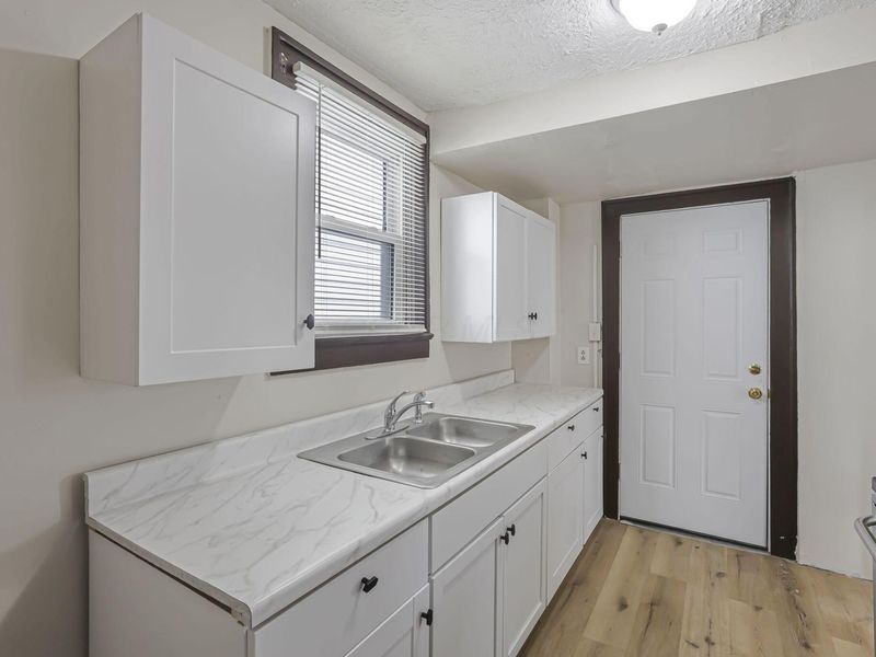 408 S Terrace Avenue , Columbus, OH 43204 Photo 10