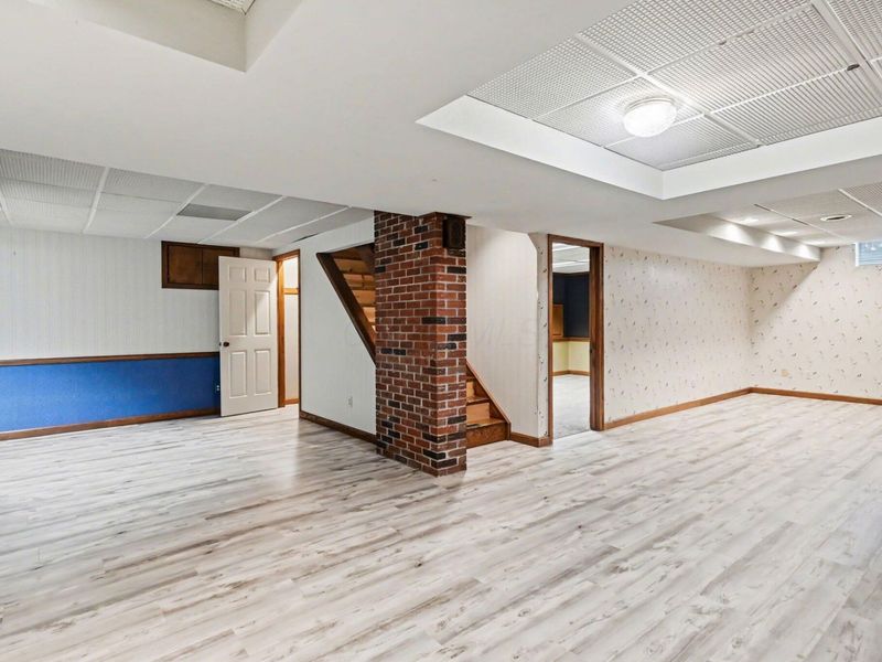 332 Kelly Circle , Zanesville, OH 43701 Photo 22