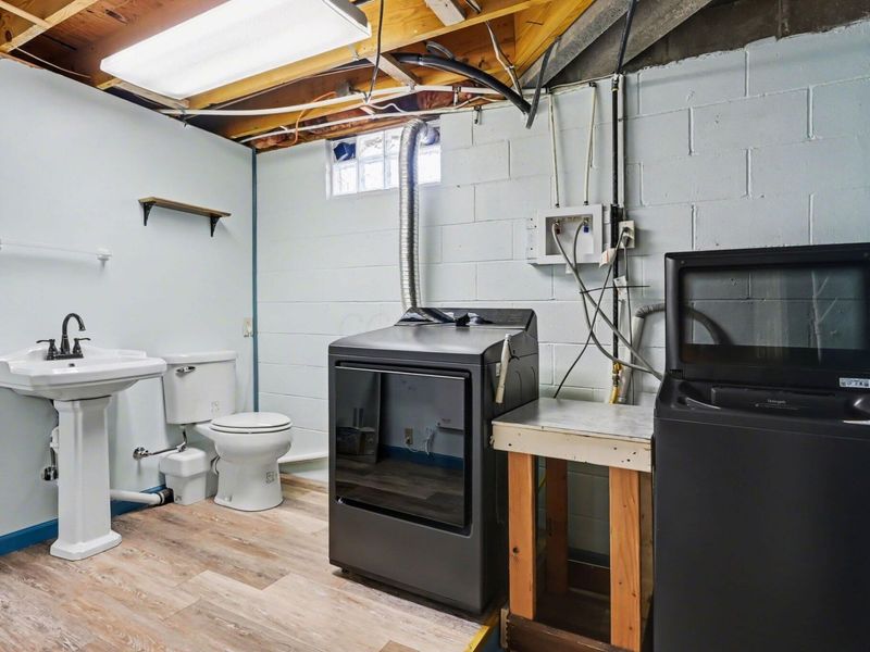 332 Kelly Circle , Zanesville, OH 43701 Photo 24