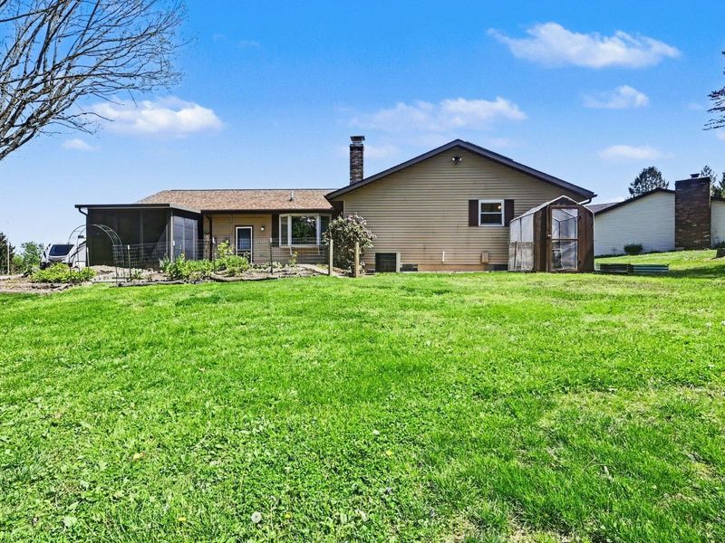 332 Kelly Circle , Zanesville, OH 43701 Photo 28