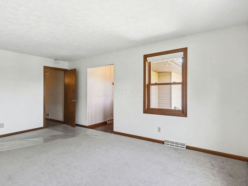 332 Kelly Circle , Zanesville, OH 43701 Photo 7