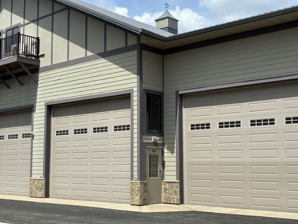 2228 Ferry Road, Unit 113, Naperville, IL 60563