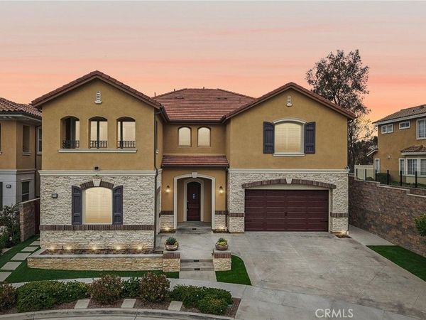 2552 Highland Oak Court, Trabuco Canyon, CA 92679