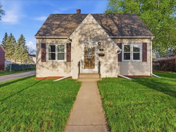 1806 Losey BOULEVARD S, La Crosse, WI 54601