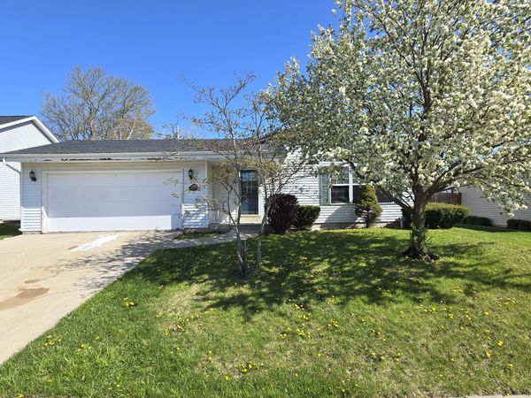 9500 Broadway Dr, Sturtevant, WI 53177