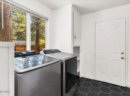841 S Shore Drive, South Lake Tahoe, CA 96150 Photo