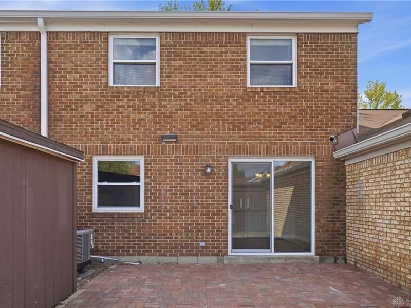 1114 Charleston Court, Fairborn, OH 45324 Photo 25