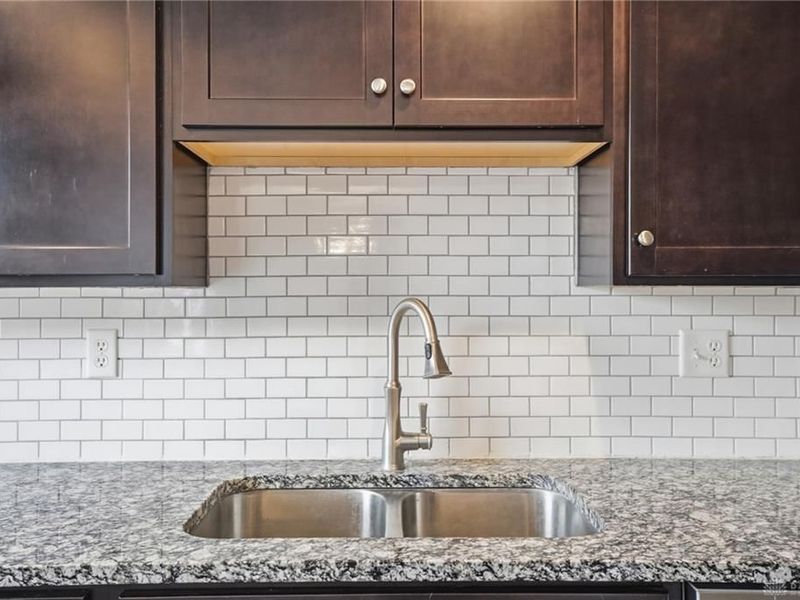 1114 Charleston Court, Fairborn, OH 45324 Photo 9