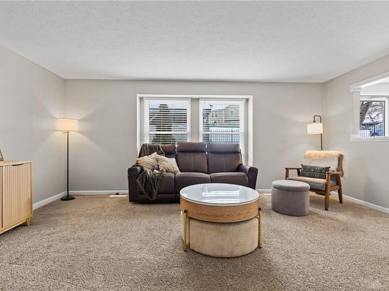 2042 Stratford Court, Loveland, OH 45140 Photo 9