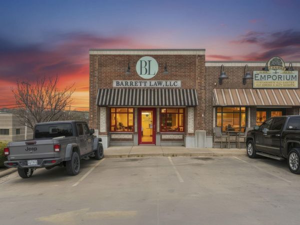 1 Public Square, Stockton, MO 65785