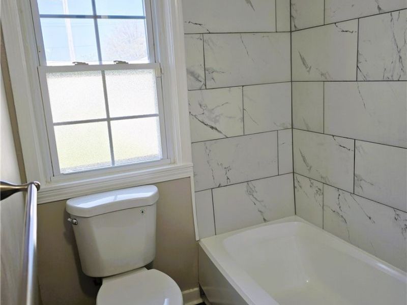 5240 W 147th Street , Brook Park, OH 44142 Photo 12