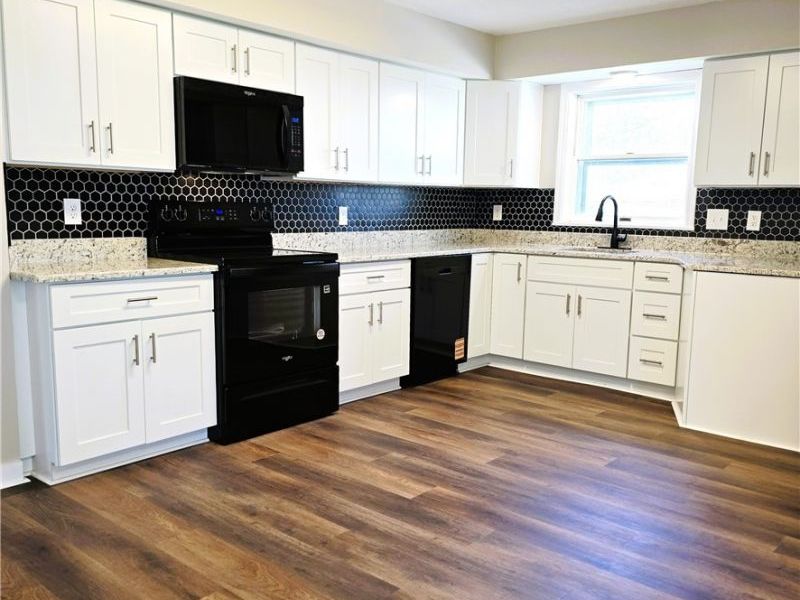 5240 W 147th Street , Brook Park, OH 44142 Photo 3