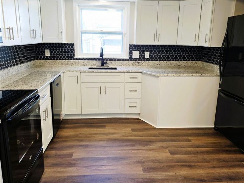 5240 W 147th Street , Brook Park, OH 44142 Photo 4