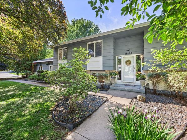 18885 Valley View Road, Eden Prairie, MN 55346
