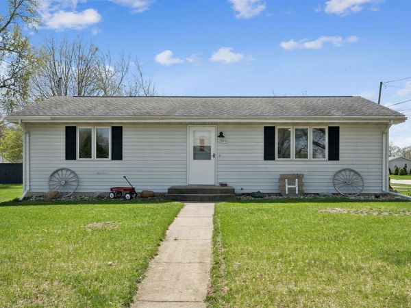 310 Hansel Street, Manchester, IA 52076