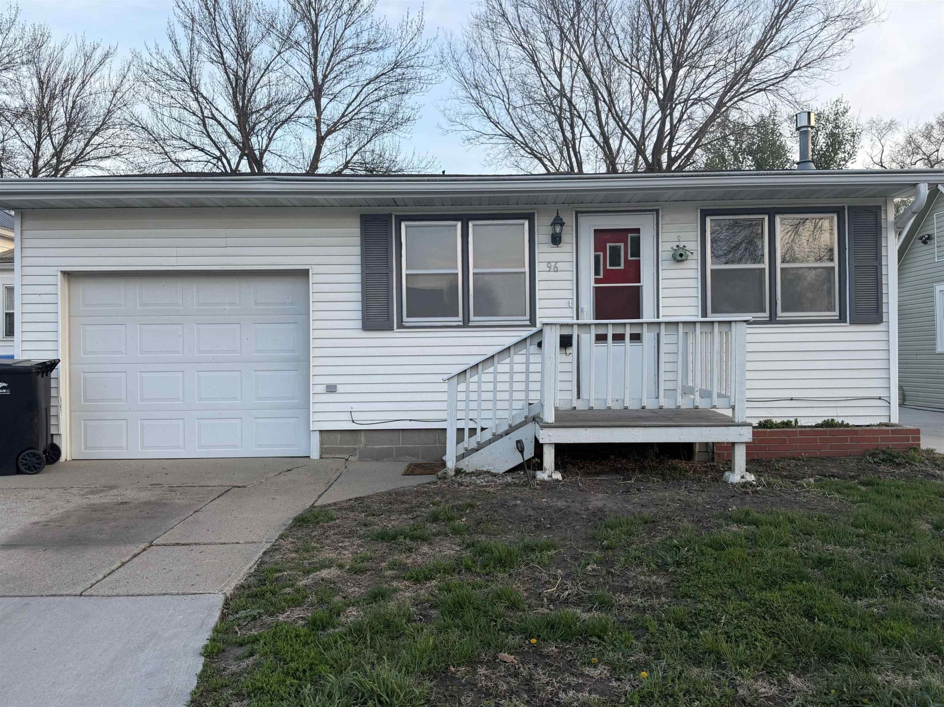 96 Sargent, Akron, IA 51001 Main Photo