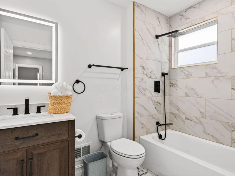 142 E 7th Street, Chillicothe, OH 45601 Photo 25