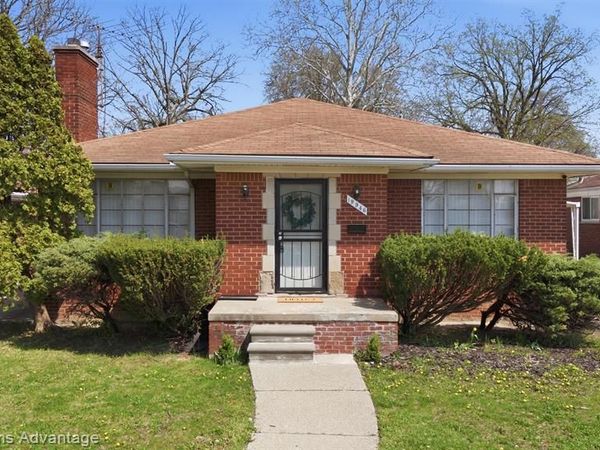 19946 Robson Street, Detroit, MI 48235