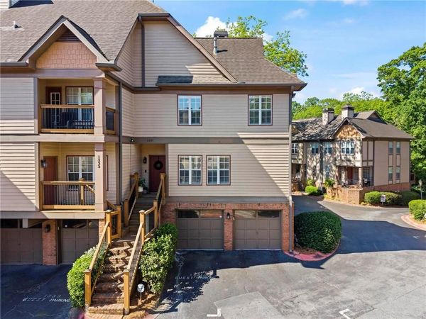 1331 Stillwood Chase NE, Atlanta, GA 30306