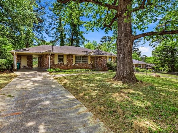 1949 Capri Drive , Decatur, GA 30032