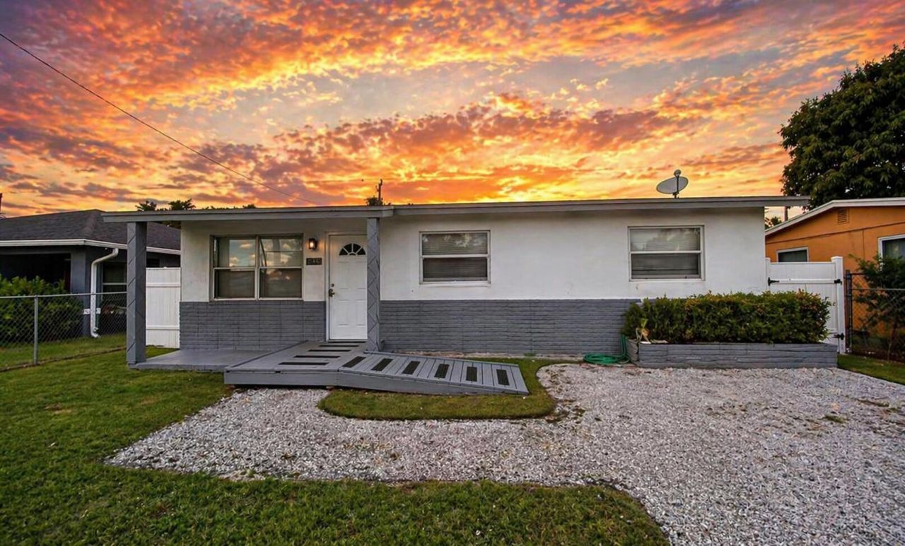 1228 W 6th Street, Riviera Beach, FL 33404 Photo