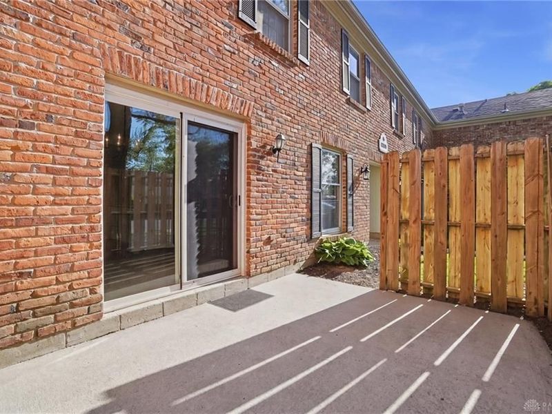 51 Winchester Place, Dayton, OH 45458 Photo 9