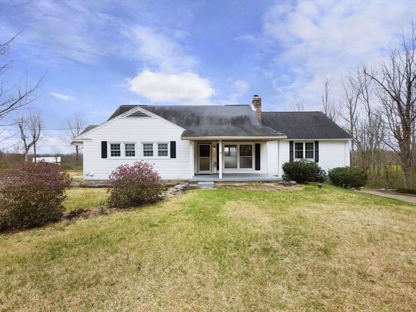 37 Goodnow Rd, Princeton, MA 01541