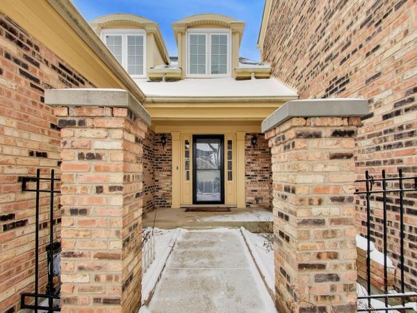 26 The Court Of Island Point , Northbrook, IL 60062