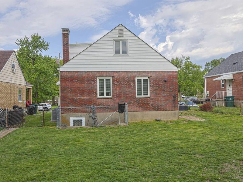 976 Woodbriar Lane, Cincinnati, OH 45238 Photo 25