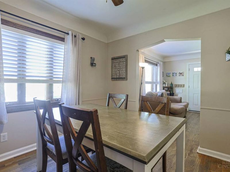 976 Woodbriar Lane, Cincinnati, OH 45238 Photo 8