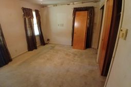 1108 Briarwood Drive photo 4