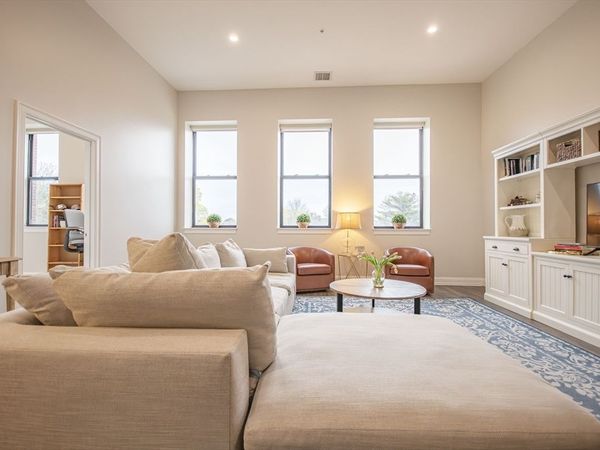 1022 Hancock Street, Unit 112, Quincy, MA 02169