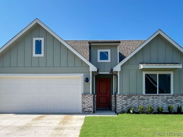 208 Washington Street , Kellyville, OK 74039