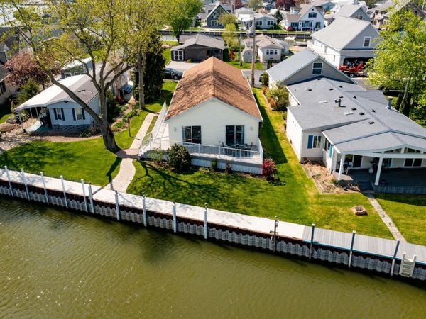 1561 N Starboard Avenue, Port Clinton, OH 43452