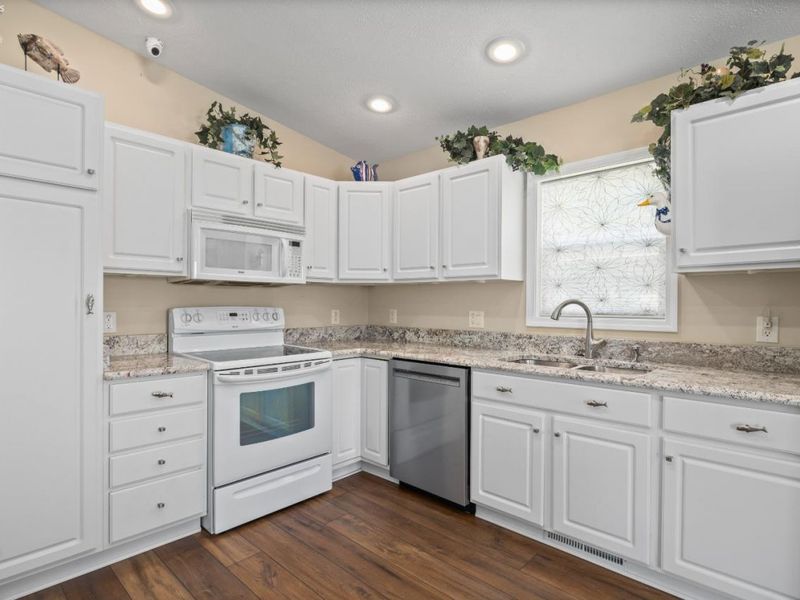 1561 N Starboard Avenue, Port Clinton, OH 43452 Photo 13