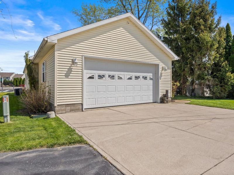 1561 N Starboard Avenue, Port Clinton, OH 43452 Photo 38