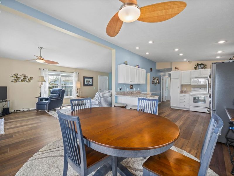 1561 N Starboard Avenue, Port Clinton, OH 43452 Photo 9