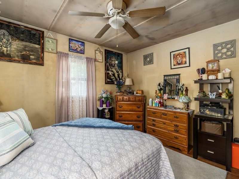 815 Edison Lane, Port Clinton, OH 43452 Photo 12